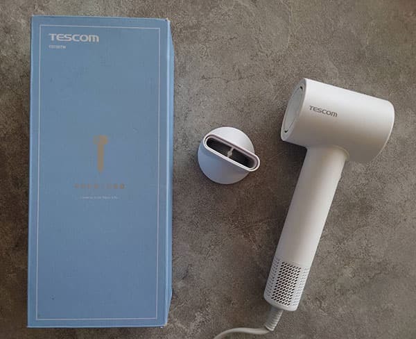 【新品開箱】TESCOM TD760TW 負離子吹風機｜羽量級設計，專業護髮新選擇！