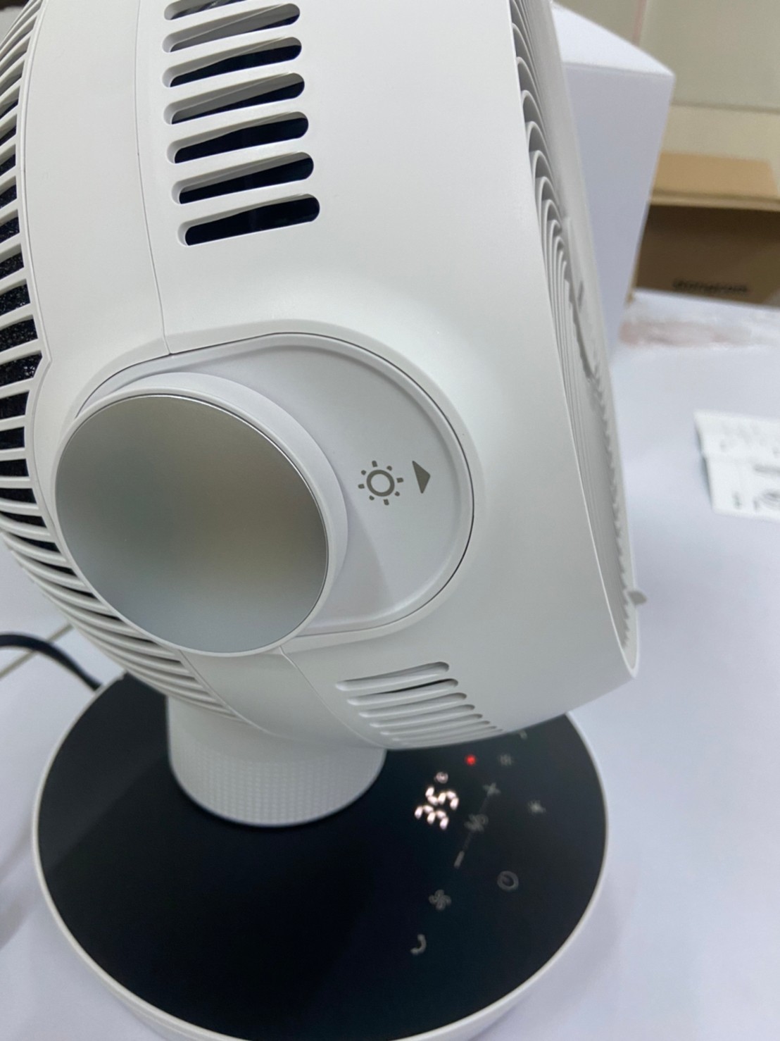 Bongcom 幫康 長得像雷達的冷暖循環扇 AB1 (已停售)