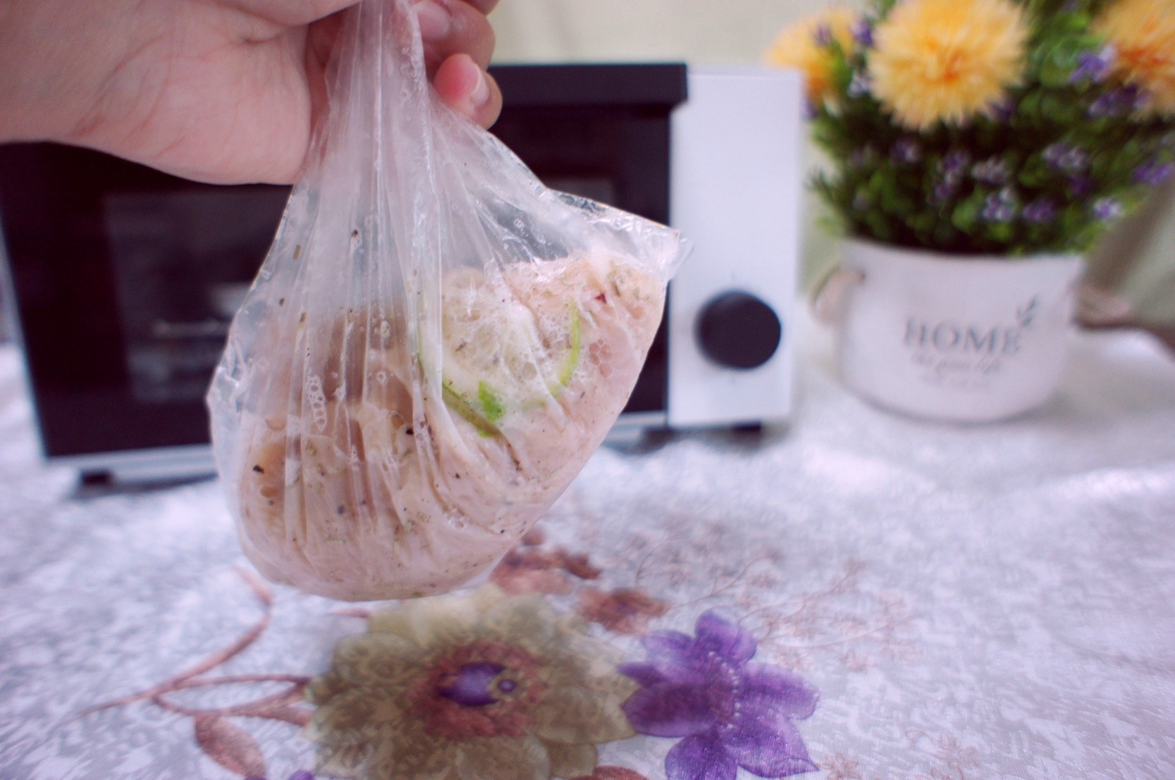 小資簡約風 家裡擺這台演繹優雅 ONE amadana 經典復古烤箱 STRT-0102 (已停售