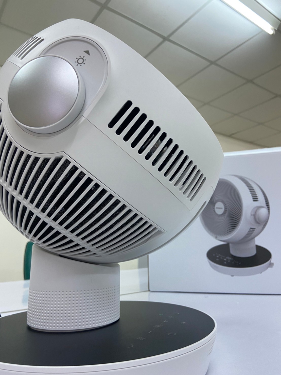 Bongcom 幫康 長得像雷達的冷暖循環扇 AB1 (已停售)