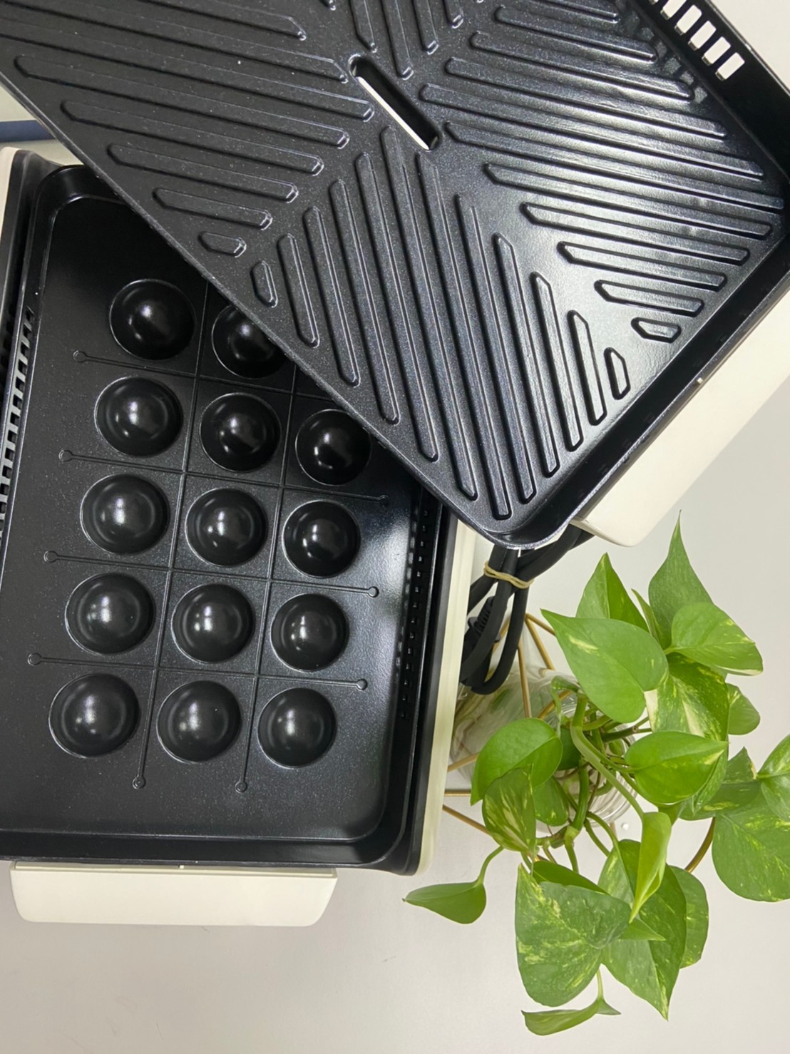 【sOlac】 西班牙品牌 無煙烤盤 SSG-019W 夏天到了 烤肉配啤酒去(已停售)