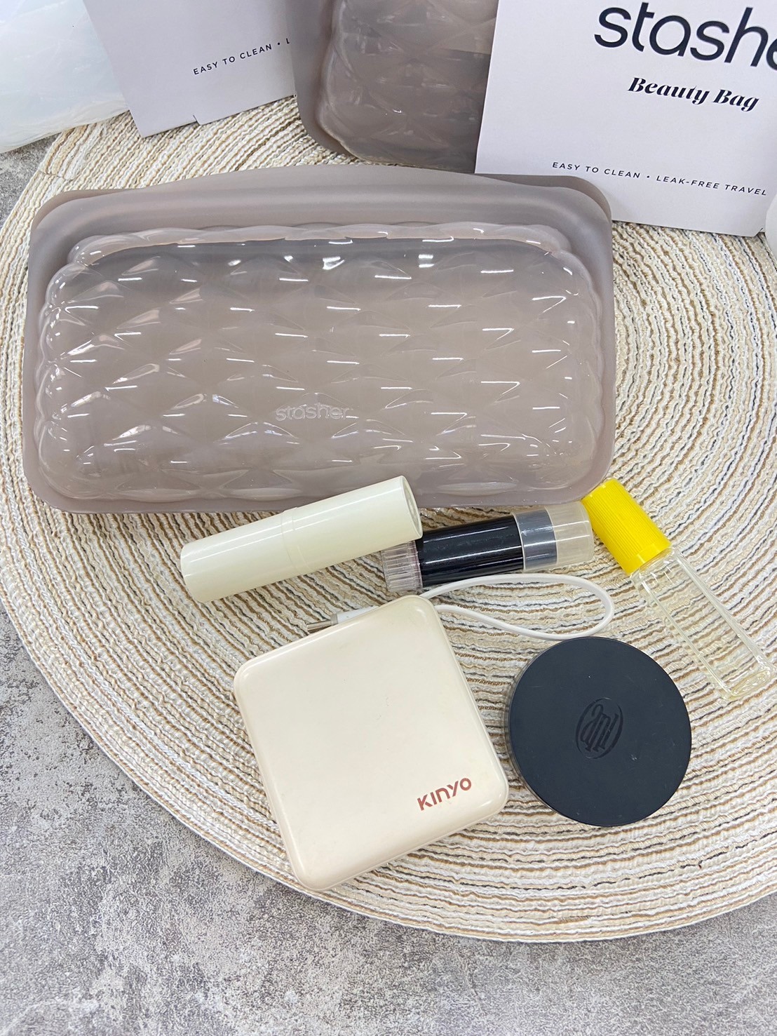 你也是顏質收納大師嗎?來自美國的Stasher|矽膠密封袋各種尺寸好方便